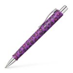 Faber-Castell Poly Ball Leo Edition 2026 Espositore con 24 penne a sfera retrattili XB - Forma triangolare ergonomica - Morbida al tatto - Design assortiti - immagine 5