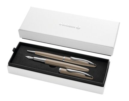 Pelikan Jazz Noble Set di penna a sfera e stilografica - Corpo satinato con dettagli cromati - Include astuccio regalo - Colore marrone