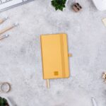 Finocam Nexo Quaderno a Copertina Morbida - 72 Fogli - 90x150 mm - Carta Crema da 80 g/m² - Liscia - Tasca Interna - Chiusura con Elastico - Fogli Microperforati - Colore Cammello - immagine 2