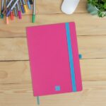 Finocam Modern Quaderno con copertina leggera - 72 fogli - Formato A5 - 148x210 mm - Carta crema da 80 g/m² - Tasca interna - Chiusura con elastico - Fogli microperforati - Colore rosa - immagine 2