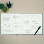 Finocam Event Libro degli ospiti - 80 fogli - 250x250 mm - Carta avorio da 120 g/m² - Copertina sintetica in similpelle - Colore blu - immagine 3