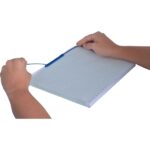 Fellowes Confezione da 100 graffette - Plastica PP - 110 mm - Supporta fino a 600 fogli da 80 g - Colore blu - immagine 4