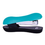 Apli Nordik Collection Expositor con 8 Grapadoras Ergonomicas Soft - Grapas Nº22/6-24/6 - Capacidad de Grapado 40 Hojas - Horizontal/Vertical - Colores Pastel Surtidos - immagine 4