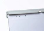 Dahle 96010 Pizarra Blanca Magnetica de Caballete con Sujecion de Bloc Universal - Regulacion de la Altura hasta 180cm - Bandeja para Rotuladores - Color Blanco - immagine 2