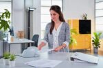 Novus B 90EL Grapadora Electrica Compacta - Hasta 20 Hojas - Grapado Cerrado - Sistema Antibloqueo - immagine 2