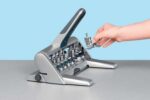 Petrus 514 Taladro Perforador de Punzones Moviles - Hasta 30 Hojas - Hasta Formato A2 - Para hacer hasta 6 Agujeros - 4 Punzones Incluidos - immagine 5