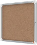 Nobo Vitrina para 6 Hojas A4 con Superficie de Corcho - 752x692x37mm - Puerta de Cristal de Seguridad - Marco de Aluminio - Color Natural - immagine 2