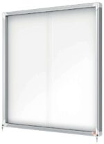 Nobo Vitrina Interior para 12 Hojas A4 con Superficie Magnetica y Puerta Deslizante - 997x972x54mm - Superficie Blanca Metalica y Magnetica de Borrado en Seco - Marco de Aluminio - Puertas de Cristal de Seguridad - Color Blanco - immagine 2