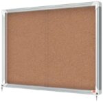 Nobo Premium Plus Vitrina de Puerta Corredera con Fondo de Corcho 8xA4 Hojas - Tamaño 925x668mm - Superficie Autorreparable - Color Natural - immagine 2