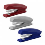 Erichkrause Elegance Classic Grapadora de Sobremesa - Grapa hasta 20 Hojas - Usa Grapas Nº10 - Resistente a los Golpes - Mecanismo de Acero - Colores Surtidos Aleatorios - immagine 2