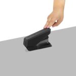 Fellowes Grapadora Sin Esfuerzo de Media Carga para Hasta 40 Hojas - Diseño Duradero y Libre de Atascos - Proteccion Antibacteriana Microban - Utilizable con Grapas 24/6 y 26/6 - immagine 2