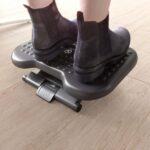 Aisens Reposapies Ergonomico Inclinable y Ajustable en Altura - Base Antideslizante - Peso Max.30kg - Material HIPS Resistente - Color Negro - immagine 5