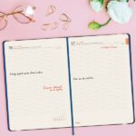 Finocam Flexi Joy Agenda en Catalan - Anual 2026 - Tapa Blanda - Formato FA5 - 151x23x214mm - 1 Dia por Pagina - Tematica de Flores - immagine 3