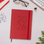 Finocam Flexi Lisa Agenda - Anual 2026 - Tapa Blanda - Formato FA5 - 151x13x214mm - Semana Vista en Vertical - Color Rojo - immagine 2