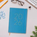 Finocam Flexi Lisa Agenda en Catalan - Anual 2026 - Tapa Blanda - Formato FA5 - 151x13x214mm - Semana Vista en Vertical - Color Azul - immagine 2