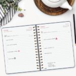Finocam Alma Agenda en Catalan - Anual 2026 - con Espiral - Formato E10 - 180x30x220mm - 1 Dia por Pagina - Color Azul - immagine 4