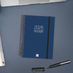 Finocam Opaque Agenda de Espiral - Anual 2026 - Tapa Ligera - Cierre con Goma Elastica - Formato E10 - 175x29x212mm - 1 Dia por Pagina - Color Azul - immagine 5