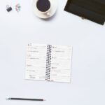 Finocam Year Agenda de Espiral - Anual 2026 - Tapa Ligera - Formato E3 - 85x14x127mm - Semana Vista Horizontal - Color Negro - immagine 3