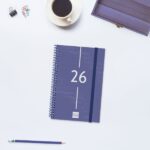 Finocam Year Agenda de Espiral - Anual 2026 - Tapa Ligera - Formato E5 - 125x14x181mm - Semana Vista Horizontal - Color Azul - immagine 2