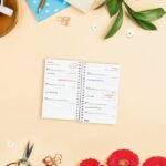 Finocam Design Collection Agenda de Espiral en Catalan - Anual 2026 - Tapa Ligera - Formato E3 - 85x14x127mm - Semana Vista Horizontal - Tematica de Flores - immagine 3
