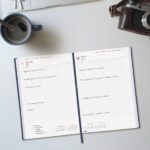 Finocam Dynamic Milano Agenda Profesional en Catalan - Anual 2026 - Tapa Dura Acolchada - Formato Y11 - 168x32x245mm - 1 Dia por Pagina - Color Azul - immagine 3