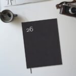 Finocam Dynamic Milano Agenda Profesional - Anual 2026 - Tapa Dura Acolchada - Formato Y12 - 214x30x275mm - 1 Dia por Pagina - Color Negro - immagine 2