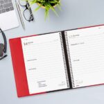 Finocam Duoband Agenda con Bloc de Notas - Anual 2026 - Formato E10 - 176x28x226mm - 1 Dia por Pagina - Color Rojo - immagine 3