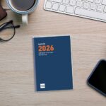 Finocam Coctel Agenda Plana en Catalan - Anual 2026 - Formato Pl3 - 85x6x6mm - Semana Vista Horizontal - Color Azul - immagine 2