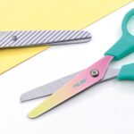 Milan Basic Sunset Tijeras de 13.4cm - Mango Ergonomico - Punta Redondeada - Hoja de Acero Inoxidable - Color Amarillo - immagine 4