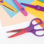 Milan Tijeras Zig-Zag con 8 Hojas Intercambiables - Recubierta de Plastico - Diferentes Patrones - Color Violeta - immagine 3