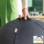 Leitz Ergo Active Balon de Asiento Antideslizante 55cm - Asa de Transporte Resistente - Carga Maxima de 120kg - Funda Lavable - Color Gris Oscuro - immagine 4