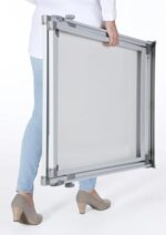 Dahle 96011 Profesional Pizarra/Caballete Metalico 670x950mm - Superficie Magnetica - 2 Portafotos Extraibles - Bandeja para Rotuladores - Color Blanco - immagine 5