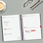 Finocam Ikon Agenda de Espiral Internacional - 16 Meses - 1 Dia por Pagina - Formato E10 - 155x212mm - Tapas de Polipropileno - Papel de 70g/m2 - Goma Elastica - Adhesivos Tematicos - Color Negro - immagine 4
