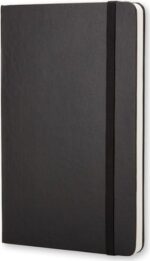 Moleskine Classic Libreta de Tapa Dura - Papel Marfil Liso - 70g/m2 - Apertura 180º - Esquinas Redondeadas - Marcapaginas - Bolsillo Interior Extensible - Cierre Elastico - 13x21cm - Color Negro - immagine 2