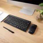 Tooq TQKMW-3101-B Pack de Teclado Inalambrico Compacto - Disposicion QWERTY ES + Raton Inalambrico 1600dpi - Slim - 4 Botones - Uso Ambidiestro - Color Negro - immagine 3