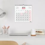 Finocam Neutro Calendario de Pared en Catalan - Anual 2027 - Mes Vista - 300x300mm - Espiral Doble - Papel de 120g/m2 - Espacio para Escribir - Color Rojo y Blanco - immagine 3