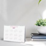 Finocam Trendy Chic Calendario de Sobremesa - Anual 2027 - Mes Vista - Formato S - 210x150mm - Espiral Doble - Papel de 120g/m2 - Espacio para Escribir - Color Morado - immagine 3