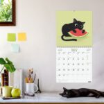 Finocam Sarah Meyer-Delius Calendario de Pared - Anual 2027 - Mes Vista - 300x300mm - Papel de 170g/m2 - Ilustraciones Surtidas - Espacio para Notas - immagine 4