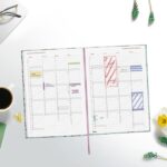 Finocam Dynamic Porto Design Botanic Agenda Profesional - Anual 2027 - 1 Dia por Pagina - Formato Y10 - 140x204mm - Tapa Dura de Carton Forrado - Esquinas Microperforadas - Papel de 80g/m2 - Multicolor - immagine 4