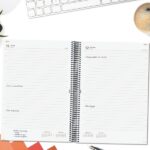 Finocam Espiral Basics Opaque Agenda - Anual 2027 - 1 Dia por Pagina - Formato E40 - 210x297mm - Espiral - Tapa de Polipropileno - Esquinas Microperforadas - Papel de 70g/m2 - Color Negro - immagine 3