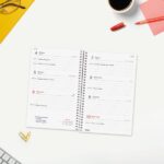 Finocam Espiral Basics Year Agenda en Catalan - Anual 2027 - Semana Vista Horizontal - Formato E5 - 117x181mm - Goma Elastica - Tapa de Polipropileno - Esquinas Microperforadas - Papel 80g/m2 - Color Rojo - immagine 3