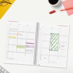 Finocam Espiral Basics Year Agenda - Anual 2027 - Semana Vista Horizontal - Formato E10 - 155x212mm - Espiral - Tapa de Polipropileno - Esquinas Microperforadas - Papel de 80g/m2 - Color Rojo - immagine 4