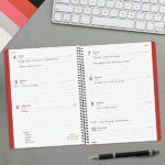 Finocam Espiral Basics My Agenda - Anual 2027 - Semana Vista Horizontal - Formato E10 - 155x212mm - Espiral - Tapa Dura de Carton Forrado - Esquinas Microperforadas - Papel de 80g/m2 - Color Rojo - immagine 3