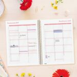 Finocam Trendy Design Collection Ahora Agenda - Anual 2027 - Semana Vista Horizontal - Formato E10 - 155x212mm - Espiral - Tapa de Polipropileno - Esquinas Microperforadas - Papel de 80g/m2 - Multicolor - immagine 4