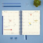 Finocam Tempus Agenda - Anual 2027 - 1 Dia por Pagina - 155x217mm - Espiral Doble - Tapa Extradura de Polipropileno - 2 Cintas Marcapaginas - Papel Crema de 80g/m2 - Color Azul - immagine 5