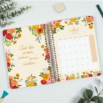 Finocam Cloe Agenda - Anual 2027 - 1 Dia por Pagina - Formato E10 - 155x212mm - Espiral - Tapa Dura de Carton Forrado - Esquinas Microperforadas - Papel de 80g/m2 - Color Azul - immagine 4