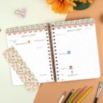 Finocam Martabge Agenda - Anual 2027 - 1 Dia por Pagina - Formato E10 - 155x212mm - Espiral Doble - Tapa Dura de Carton Forrado - Esquinas Microperforadas - Papel de 80g/m2 - Color Rosa - immagine 3