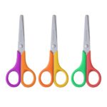 5 cm - Punte arrotondate - Manici in plastica resistente agli urti - Acciaio inossidabile - Ergonomiche - Colori assortiti